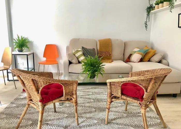 Foodies Location. Surf. Netflix . 3 Bdr Апартаменти *