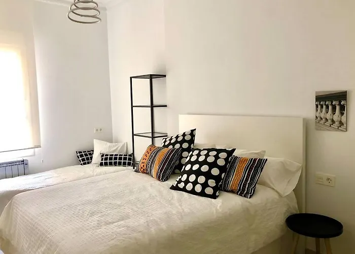 Foodies Location. Surf. Netflix . 3 Bdr Appartement
